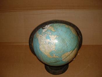 064 - Globe for Teachers Desk