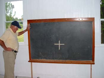 079 - The second blackboard was mounted